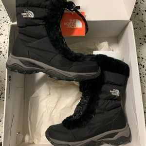 (SOLD) NEVER WORN North Face Snow Boots!